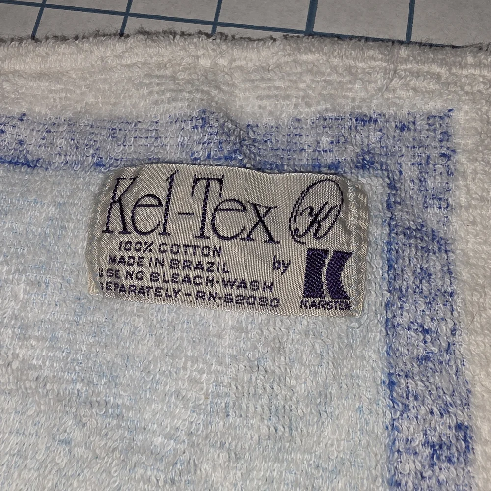 Kel-Tex Beach Pool Towel with Air Balloon Design 52x62 Oversized, Preloved